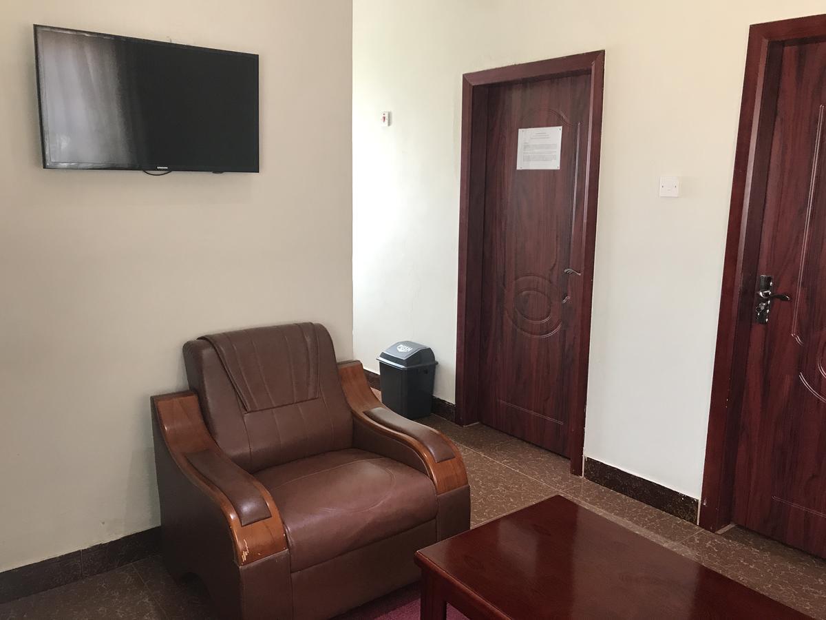 Northern Rock Hotel Mpika Phòng bức ảnh