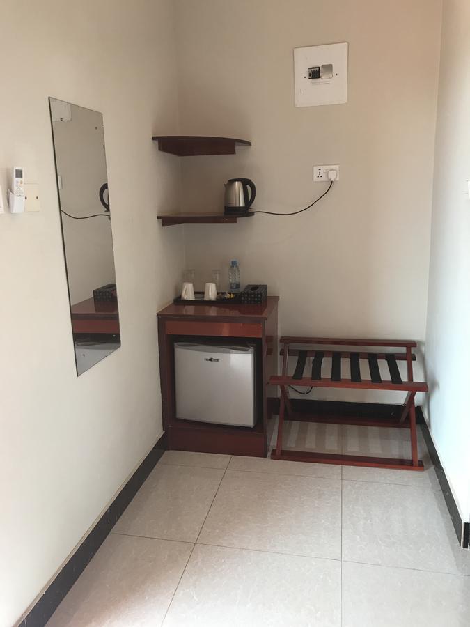 Northern Rock Hotel Mpika Ngoại thất bức ảnh